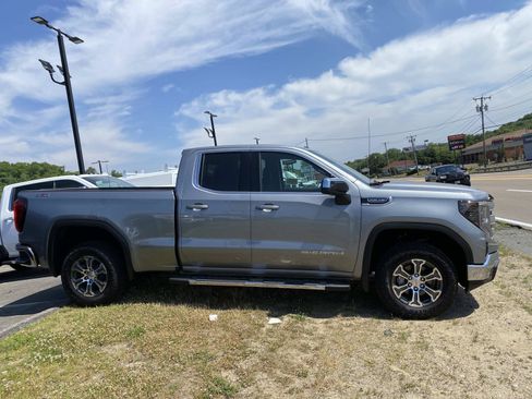 Used 2026 GMC Sierra 1500 SLE AWD/4WD image 5