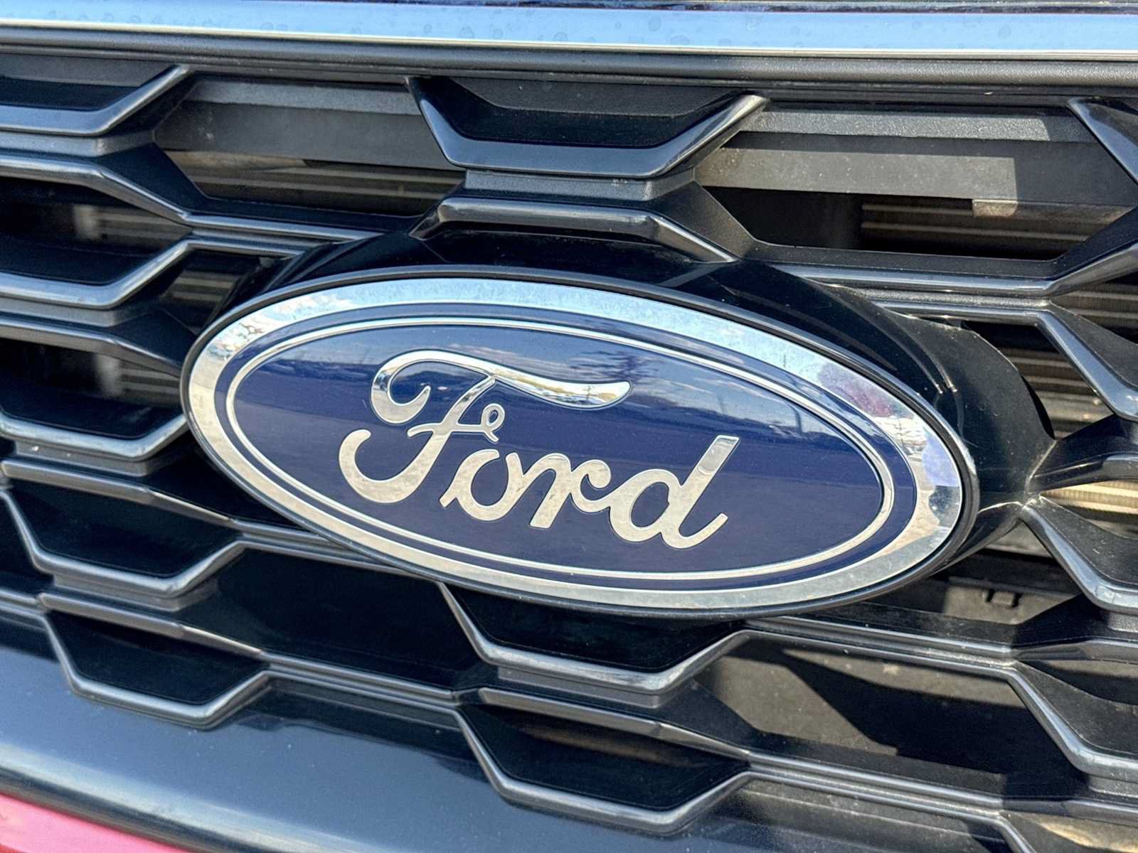 Used 2024 Ford Escape ST-Line w/ Tech Pack #1 AWD/4WD image 11
