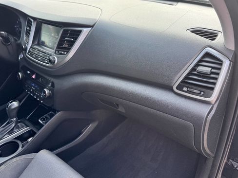 Used 2018 Hyundai Tucson Value FWD image 5