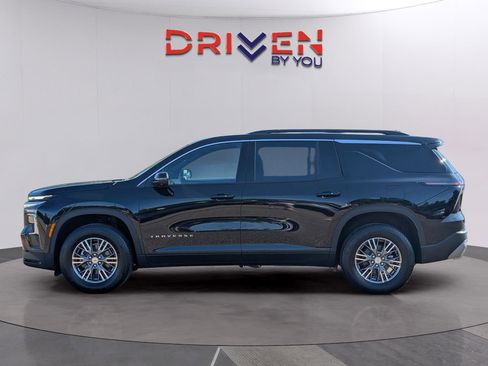 New 2026 Chevrolet Traverse LT w/ Enhanced Driving Package FWD image 2