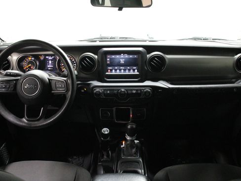 Used 2022 Jeep Wrangler Unlimited Sport AWD/4WD image 2