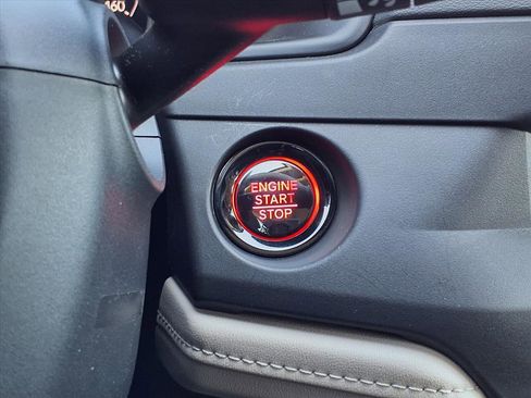 Certified 2025 Honda Accord SE image 9