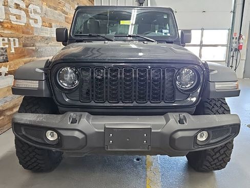 Used 2025 Jeep Wrangler Sport AWD/4WD image 3