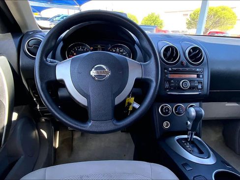 Used 2015 Nissan Rogue S image 6