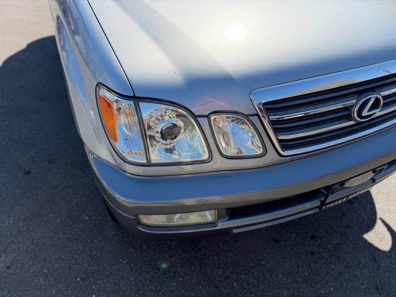 Used 2004 Lexus LX 470 4WD image 15