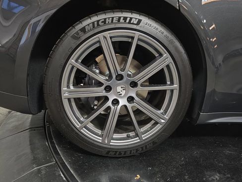 Certified 2025 Porsche Panamera RWD image 28