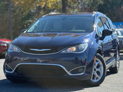 Used 2019 Chrysler Pacifica Touring-L Plus w/ Tire & Wheel Group