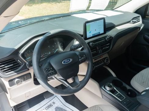 Used 2020 Ford Escape SE FWD image 13