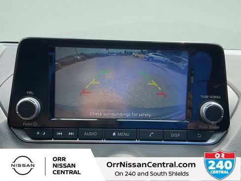 Used 2024 Nissan Sentra S FWD image 25