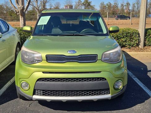 Used 2017 Kia Soul + image 17
