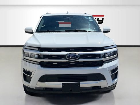 Used 2022 Ford Expedition Limited AWD/4WD image 2