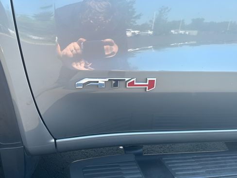 Used 2020 GMC Sierra 1500 AT4 w/ AT4 Premium Package AWD/4WD image 32