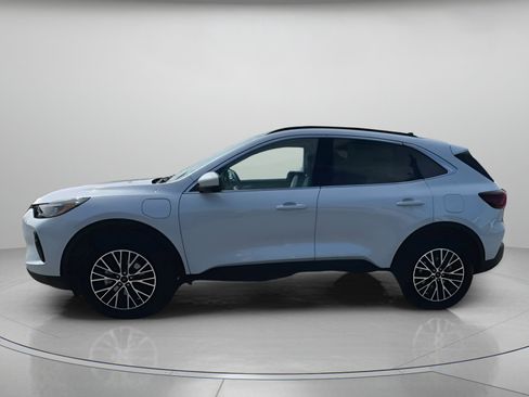 New 2026 Ford Escape PHEV w/ PHEV Premium Package image 15