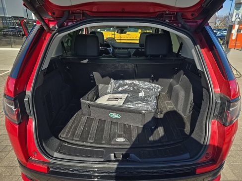 Certified 2025 Land Rover Discovery Sport S image 18