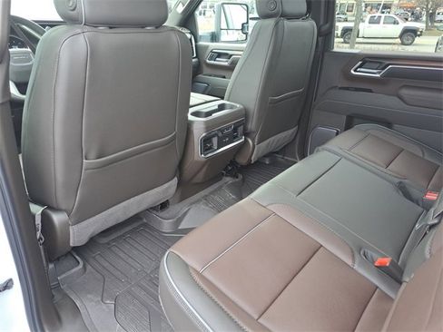 New 2026 GMC Sierra 2500 Denali w/ Denali Reserve Package image 9