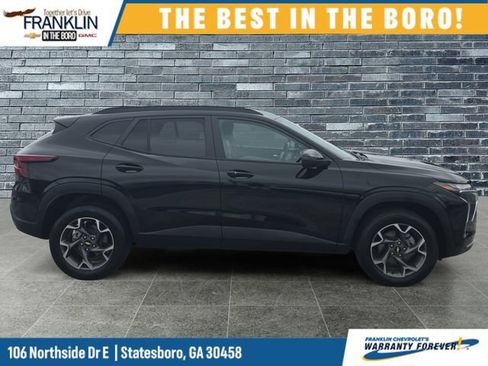 Used 2025 Chevrolet Trax LT w/ Driver Confidence Package FWD image 7