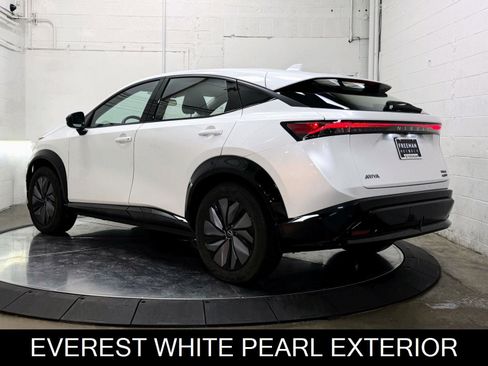 Used 2024 Nissan Ariya AWD image 6