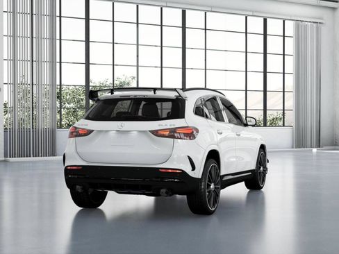New 2026 Mercedes-Benz GLA 35 AMG 4MATIC image 23