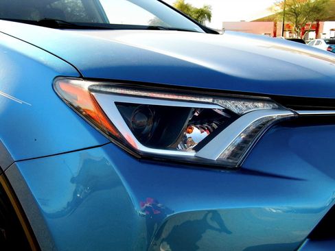 Used 2017 Toyota RAV4 XLE image 9