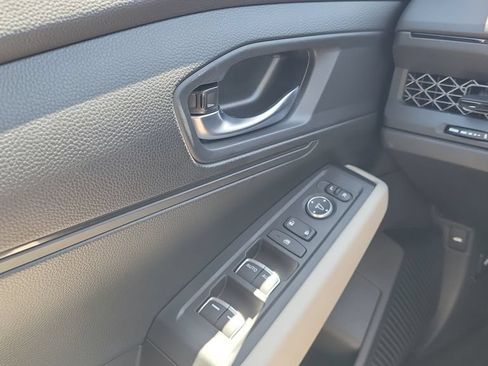 Used 2023 Honda Accord LX image 19