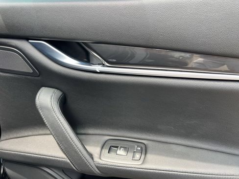 Used 2019 Maserati Ghibli RWD image 53
