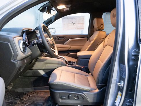 New 2026 Chevrolet Colorado ZR2 w/ ZR2 Bison Edition image 10