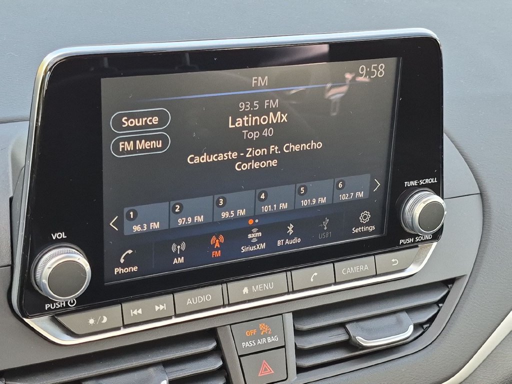 Used 2025 Nissan Altima 2.5 S FWD image 17