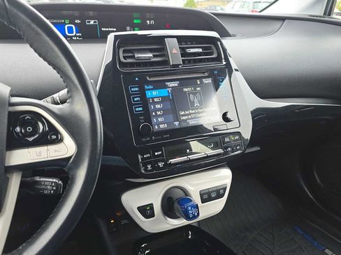 Certified 2018 Toyota Prius Prime Plus image 34