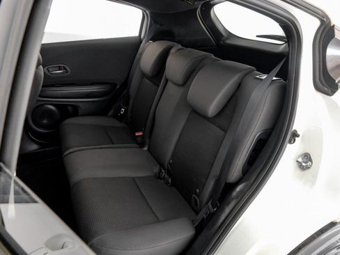Used 2021 Honda HR-V Sport image 40