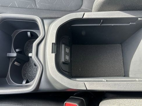 New 2025 Toyota RAV4 XLE image 23