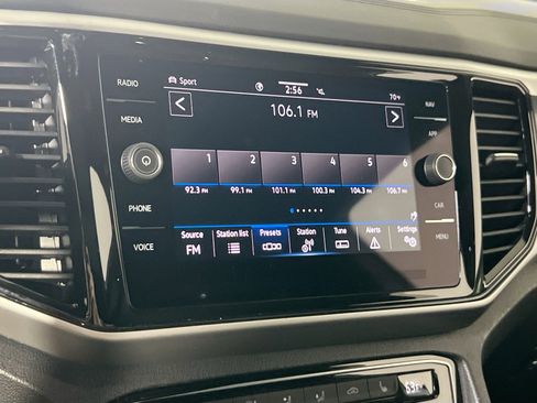 Used 2023 Volkswagen Atlas Cross Sport SEL R-Line image 15