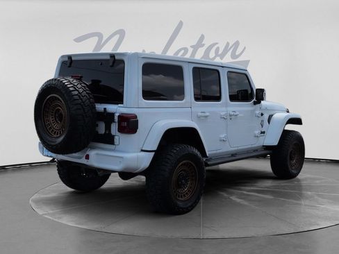 Used 2023 Jeep Wrangler Unlimited Sahara AWD/4WD image 8