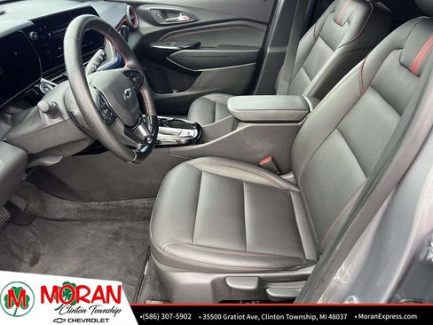 Certified 2024 Chevrolet Trax RS w/ Driver Confidence Package FWD image 17