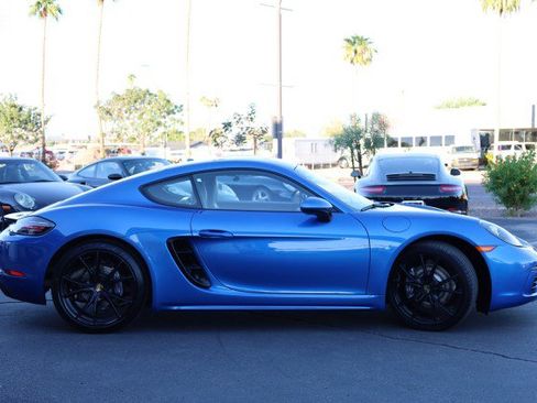 Used 2017 Porsche 718 Cayman image 12