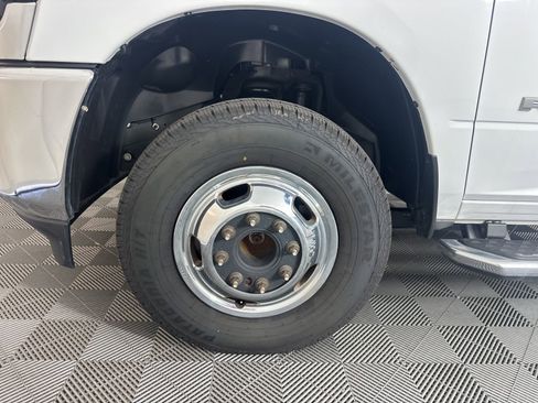 Used 2024 RAM 3500 SLT w/ Quick Order Package 2YG SLT AWD/4WD image 6