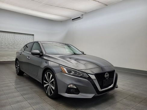 Used 2020 Nissan Altima 2.0 Platinum image 13