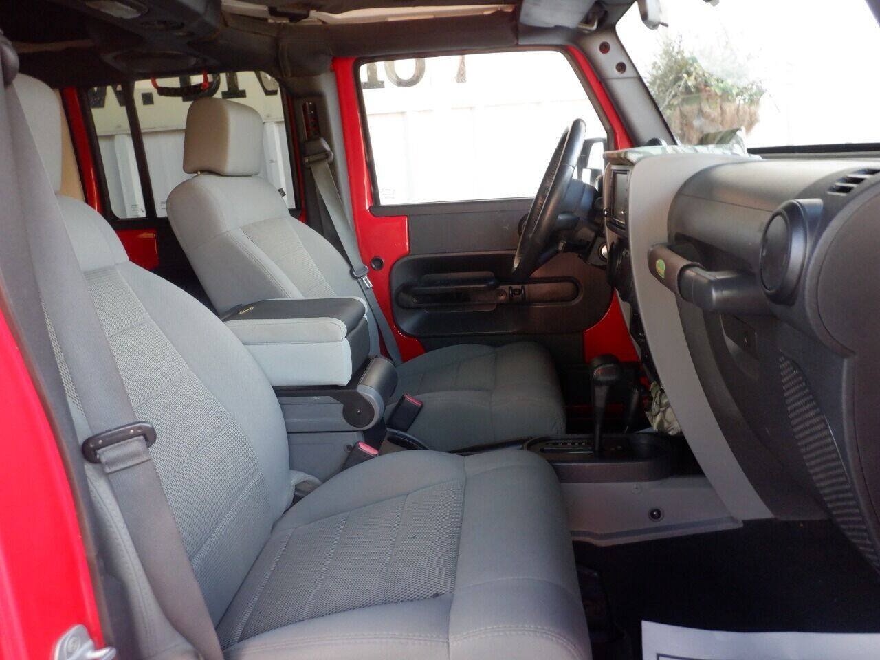 Used 2008 Jeep Wrangler Unlimited Rubicon w/ PWR Convenience Group AWD/4WD image 22