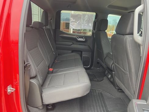 Used 2025 Chevrolet Silverado 1500 LT image 26