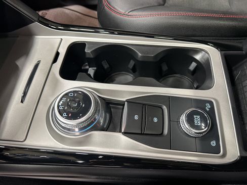 Used 2023 Ford Explorer ST-Line w/ Class IV Trailer Tow Package image 14