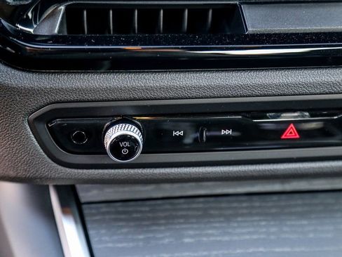 New 2026 BMW 330i xDrive Sedan w/ Premium Package image 17