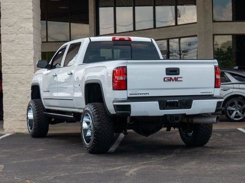 Used 2015 GMC Sierra 2500 Denali w/ Duramax Plus Package AWD/4WD image 4