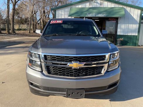 Used 2020 Chevrolet Suburban LT image 8