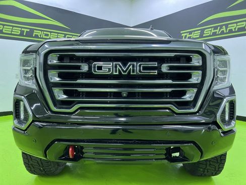 Used 2022 GMC Sierra 1500 AT4 w/ AT4 Premium Package AWD/4WD image 3