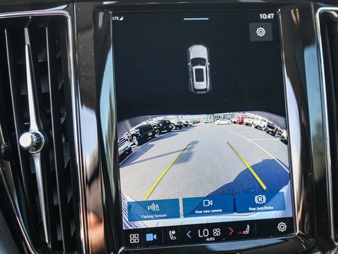 Used 2025 Volvo XC60 T8 Core w/ Protection Package Premier image 6