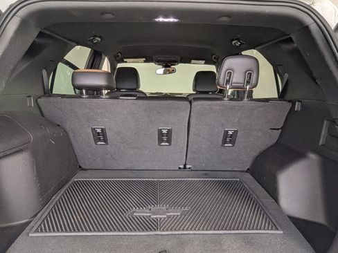 Used 2018 Chevrolet Equinox Premier FWD image 24