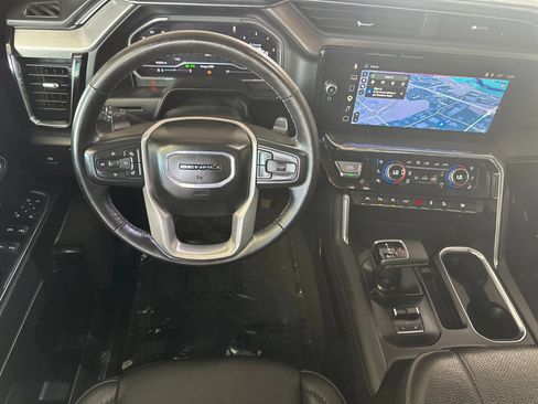 Used 2024 GMC Sierra 1500 Denali AWD/4WD image 15