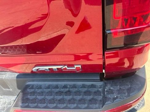 Used 2025 GMC Canyon AT4 AWD/4WD image 11