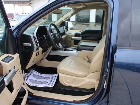 Used 2016 Ford F150 Lariat image 12