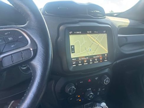 Used 2019 Jeep Renegade Limited w/ Quick Order Package 22P AWD/4WD image 8