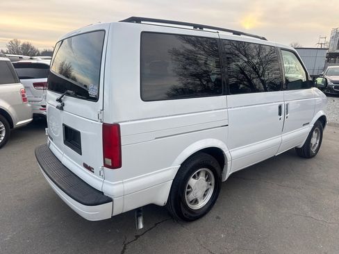 Used 1999 GMC Safari Passenger image 3